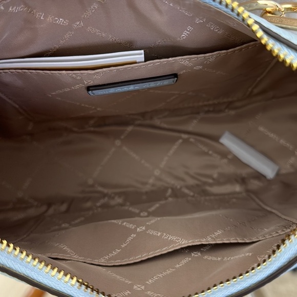 Cora Large Pebbled Leather Chain-Link Crossbody Bag - Picture 10 of 11